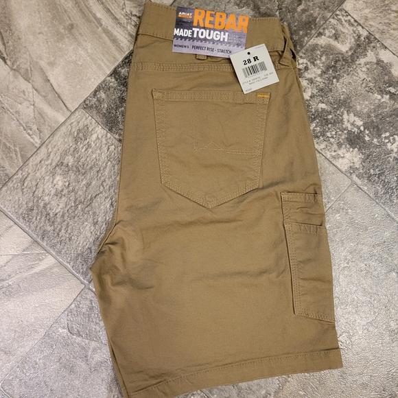 Ariat Women's Cargo Shorts - Picture 3 of 7